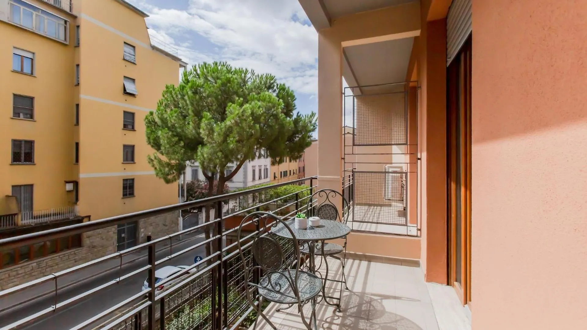 Novella Fiorentina - San Jacopino Apartment Florence Italy