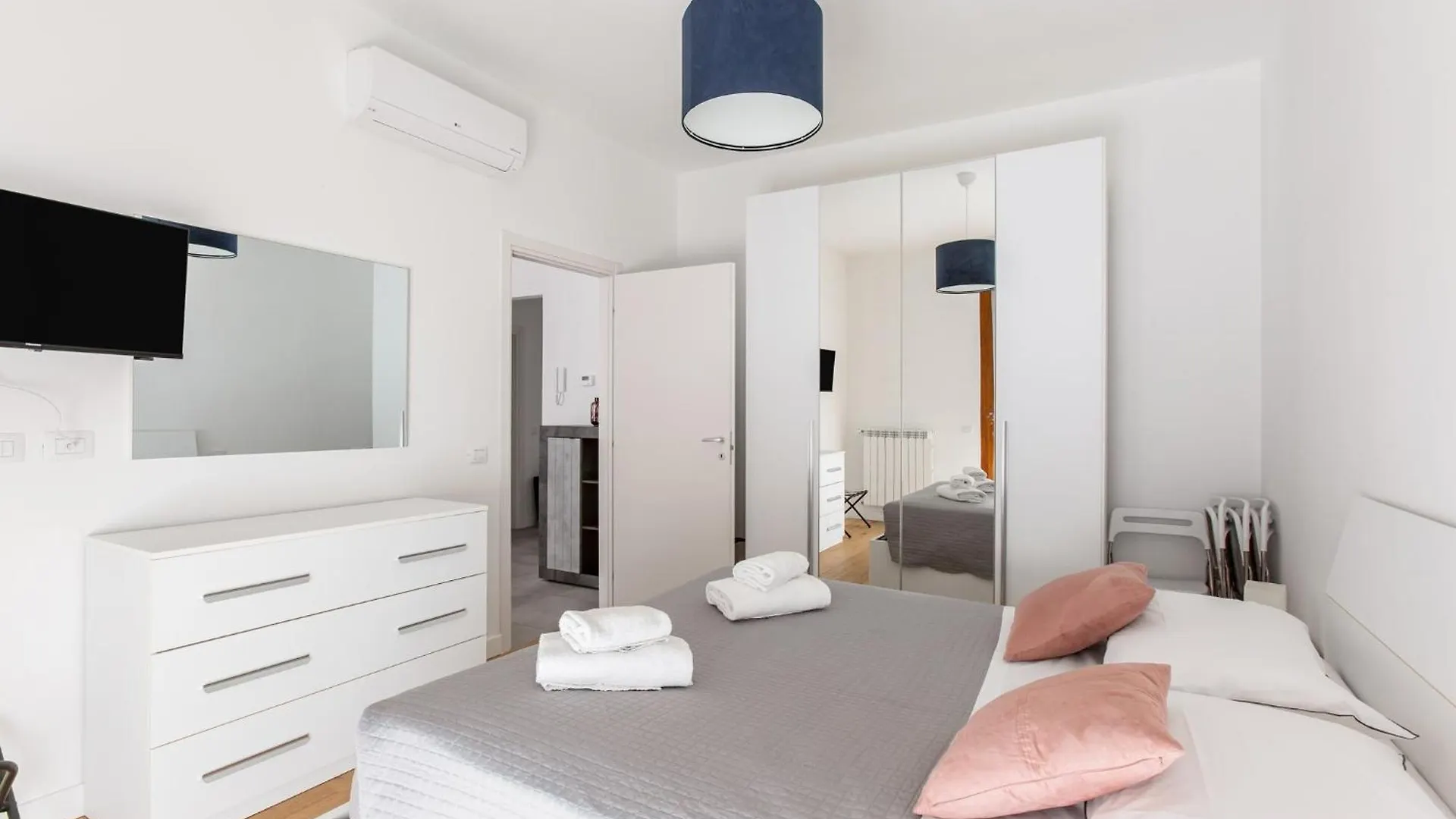 Novella Fiorentina - San Jacopino Apartment Florence Italy